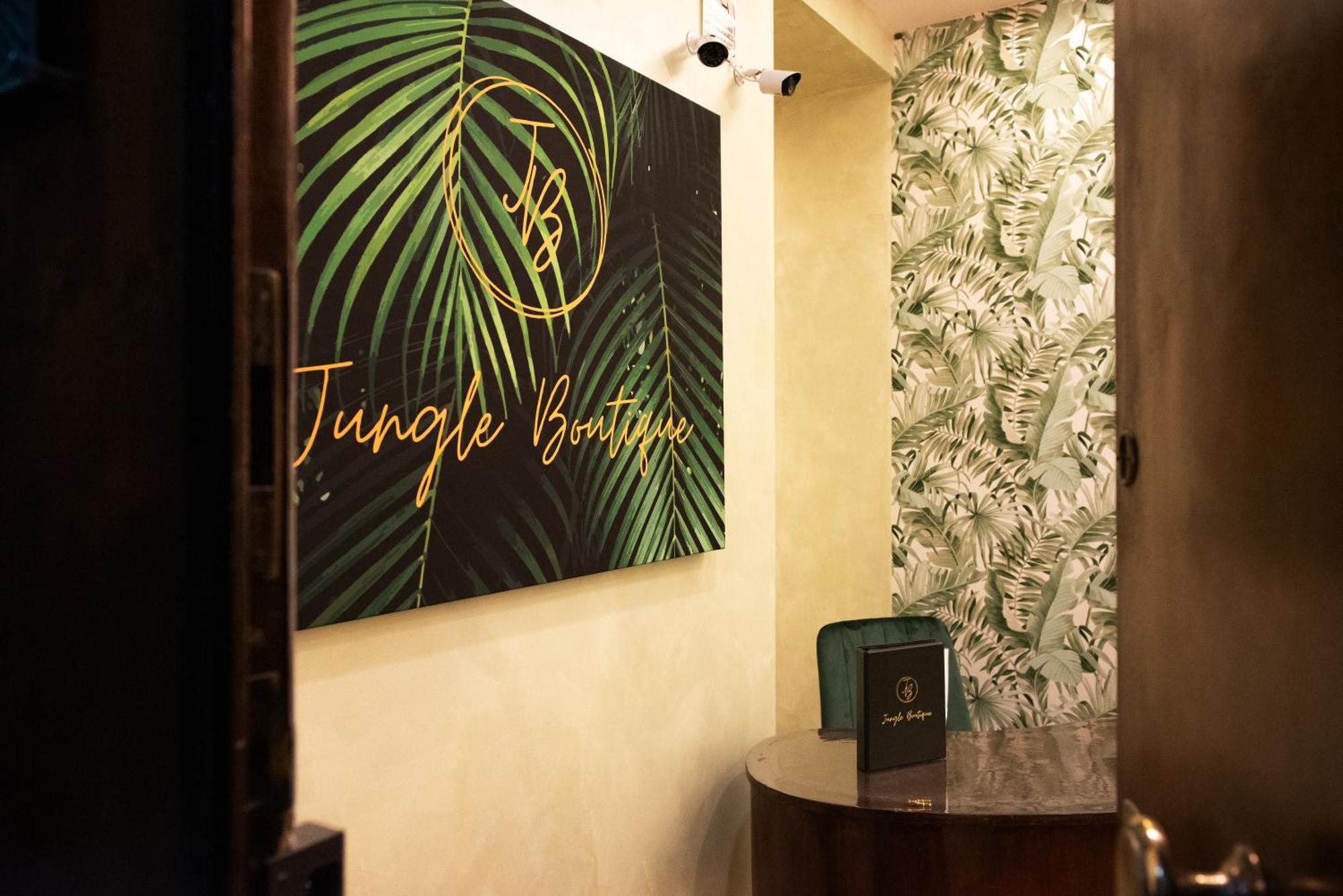 Hotel Jungle Boutique à Naples Extérieur photo